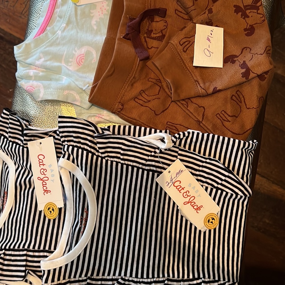 Cat & Jack, burt’s bees, just one you kid’s clothes - Picture 3 of 4